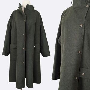 80s Vintage Wool Coat Cape Shell Wide Sleeve Collar Lined German Snap Closure